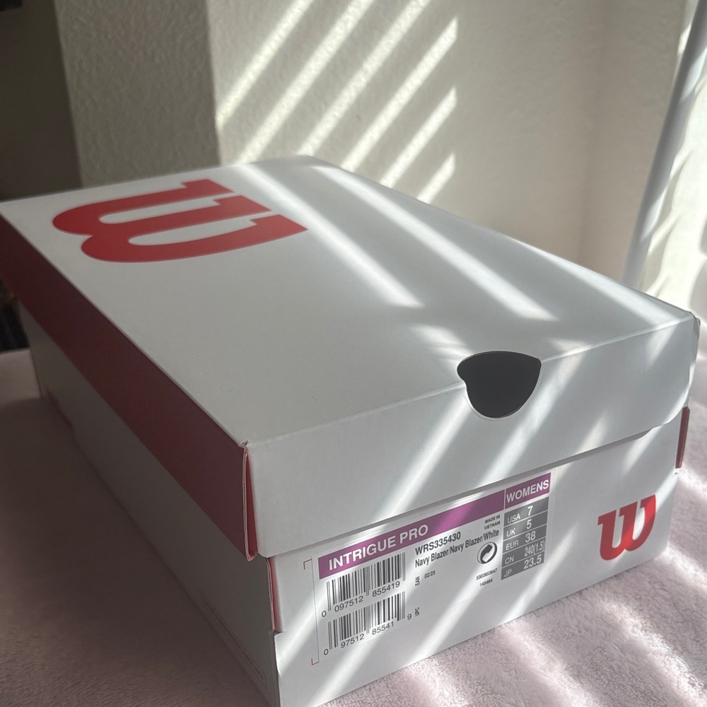 Wilson Intrigue Pro Women’s Tennis shoes - Picture 8 of 11